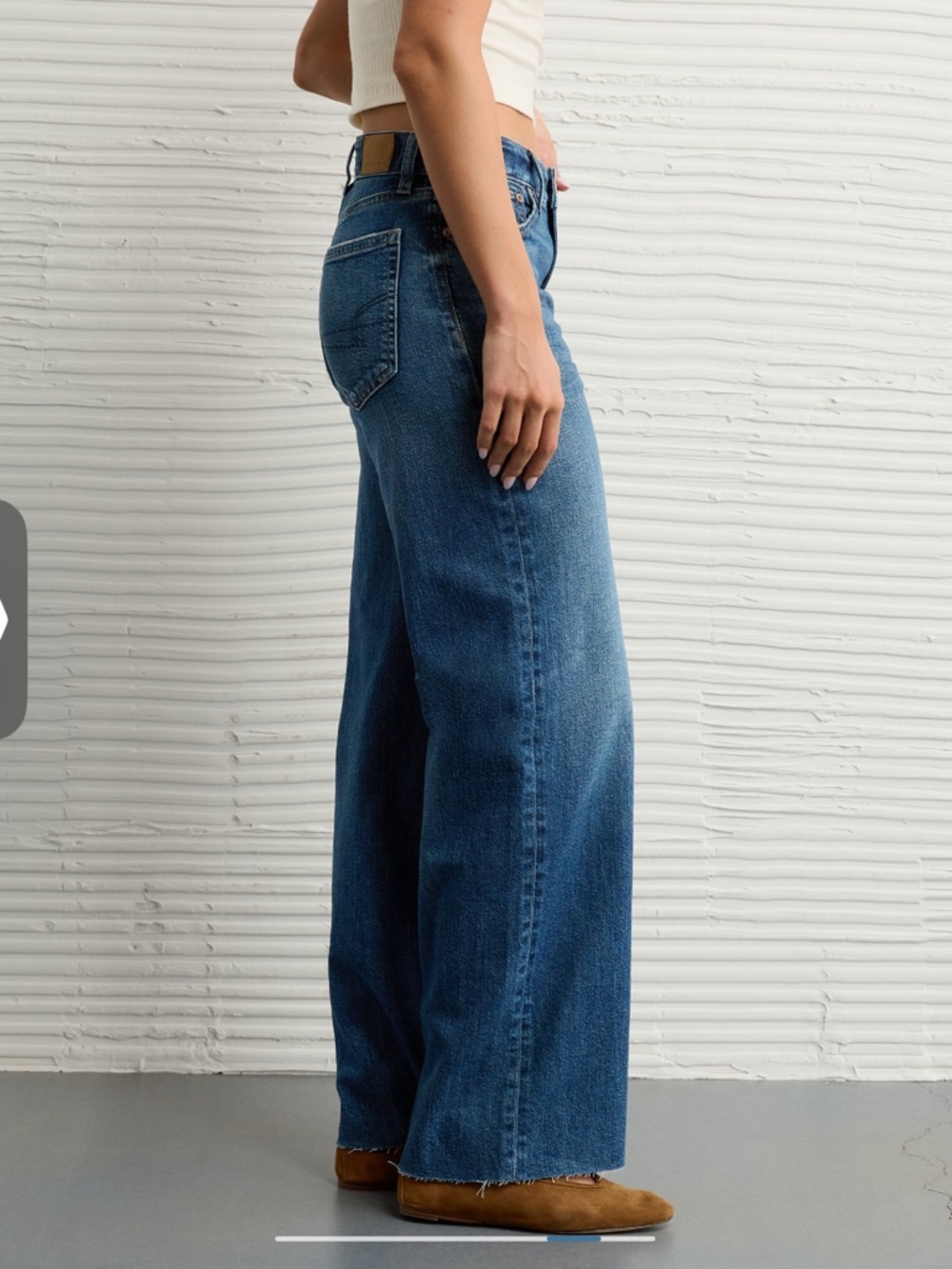 AE Dreamy Drape Stretch Super High-Waisted Baggy Wide-Leg Jean